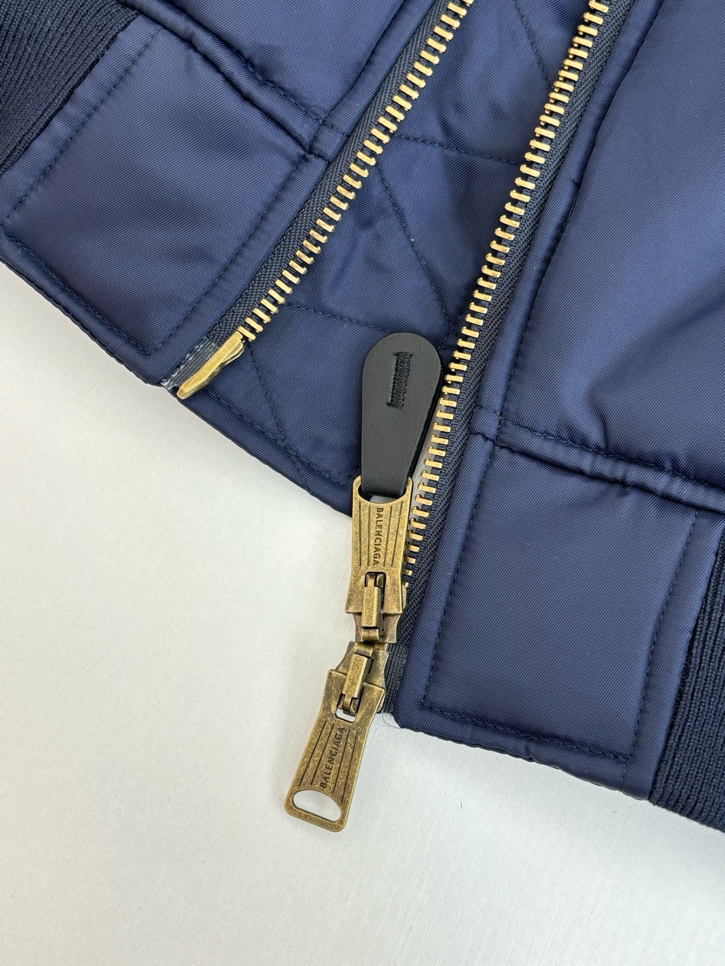 발렌시아가 트러커 자켓