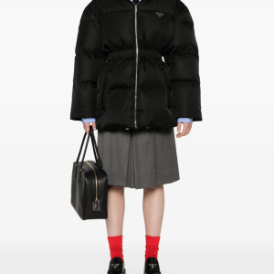 프라다 리나일론 후드 푸퍼 자켓