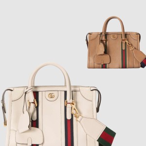 구찌 미듐  핸드백 715772