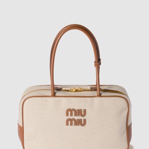 캔버스 및 가죽 보백 5BB163